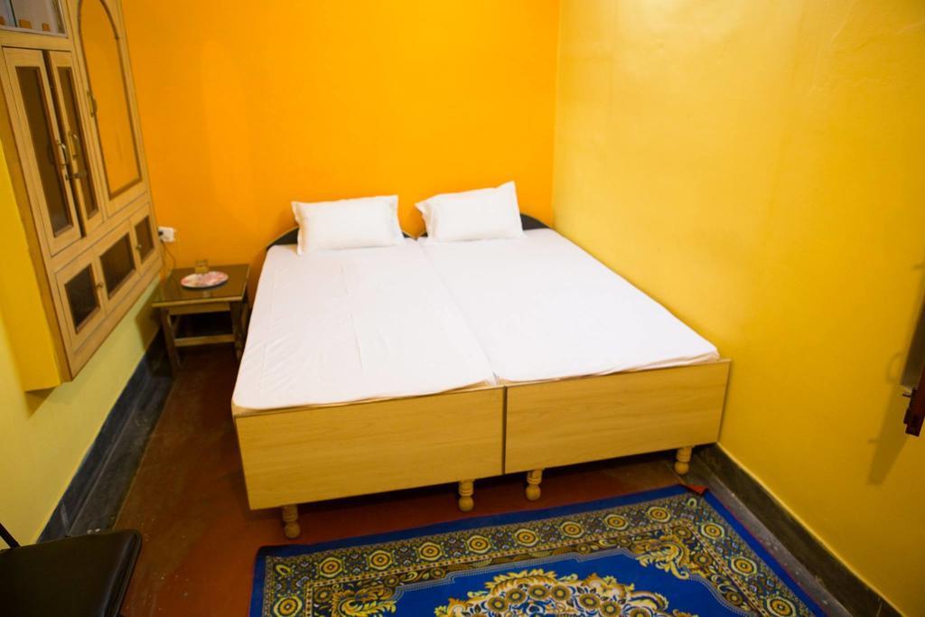 Paradise Inn Guest House Varanasi Zimmer foto