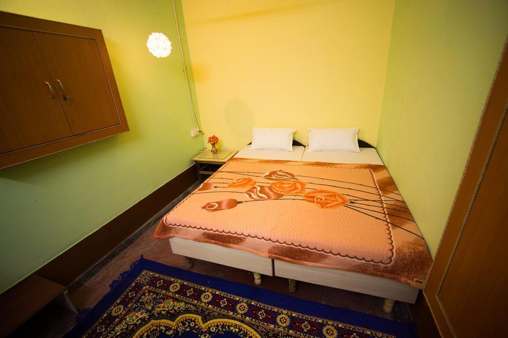 Paradise Inn Guest House Varanasi Zimmer foto